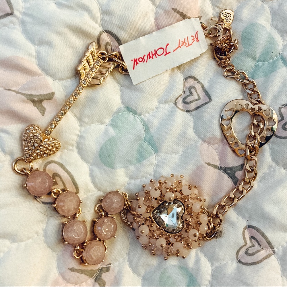 NEW Betsey Heart embellished valentines arrow pink